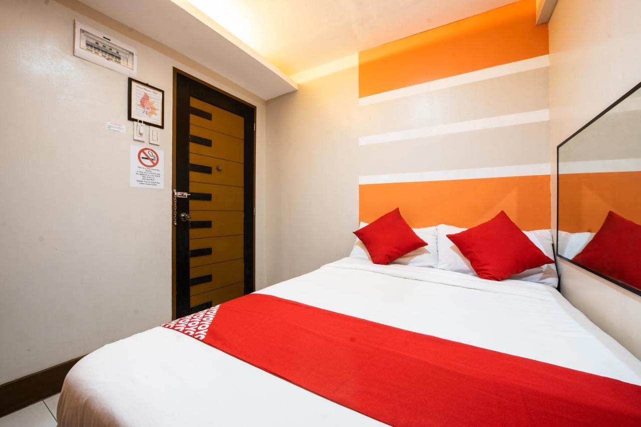 Oyo 475 Pearl Blossom Hotel Маніла Екстер'єр фото